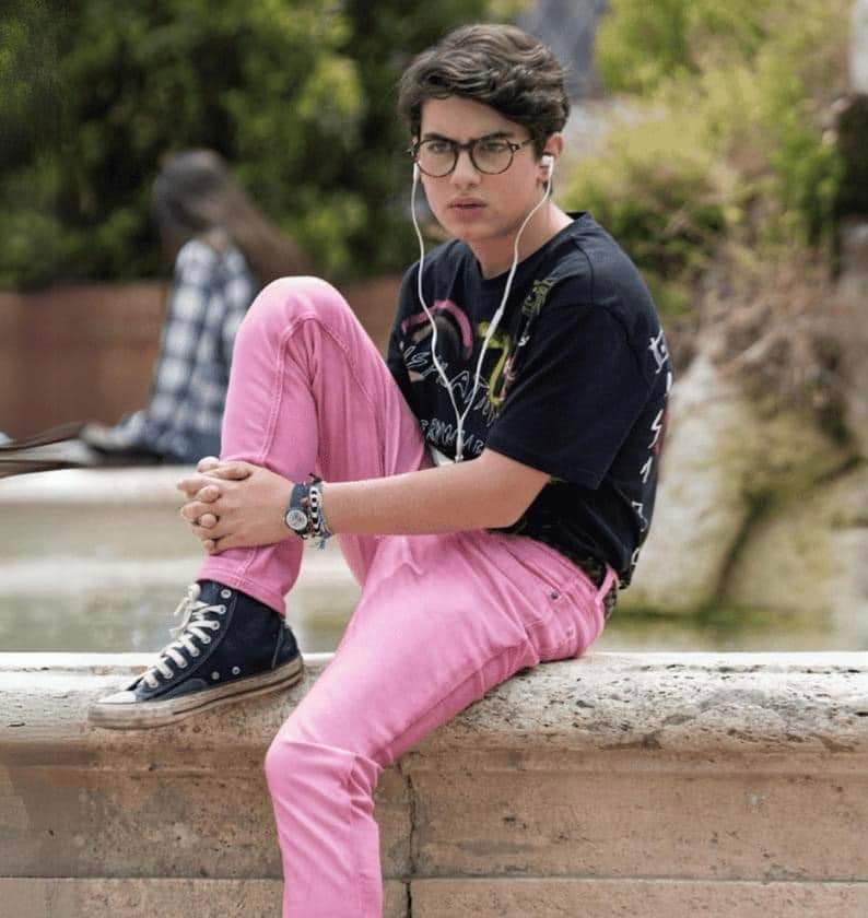 I Pantaloni di un rosa sbiadito